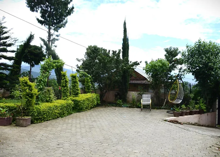 Beautiful House And Garden Ferienhaus Kathmandu